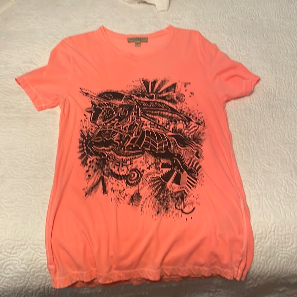 Burberry tshirt